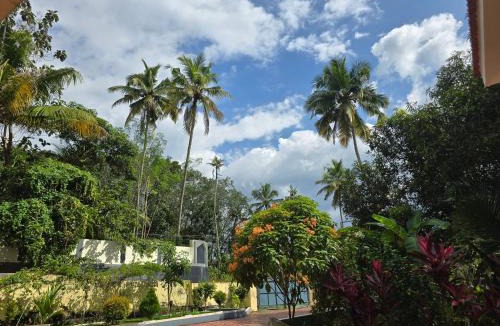 Chirayinkil House | Surabhi-Nature Villa , Private floor AC