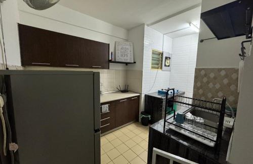 Sungai Buloh Apartment | Sweet Homestay Tasik Biru Kundang
