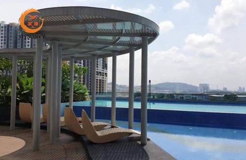 Seri Kembangan Apartment | Symphony Tower Studio with sofa bed and Netflix ~ Malaysia