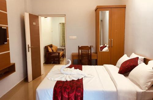 Elappara Hotel | T Homes Thekkady
