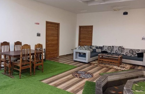 Dr AS Rao Nagar Apartment | T2- Lovely 2 bedroom hill view with covered parking