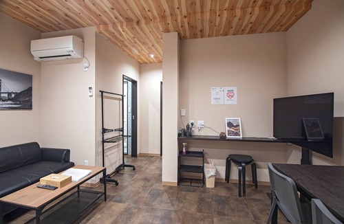 Shinsekai House | Tabitime tsutenkaku