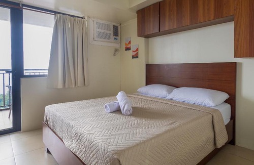 Silang Junction South Hotel | Tagaytay Staycation - Balaico 2 balconies Taal View 2BR
