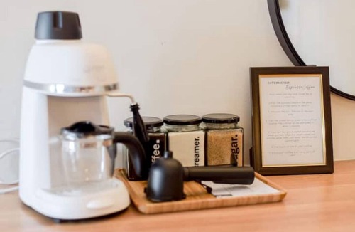 Silang Junction North Condo | Tagaytay Suite, Cozy Scandinavian Vibes + Brewed Coffee + Free Parking