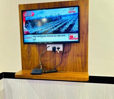Nerul Hotel | Taj Lodging & Boarding Turbhe