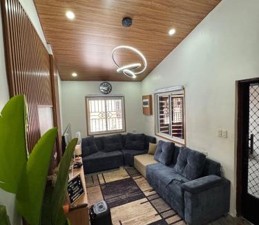 Trece Martires Apartment | Tan's Homestay