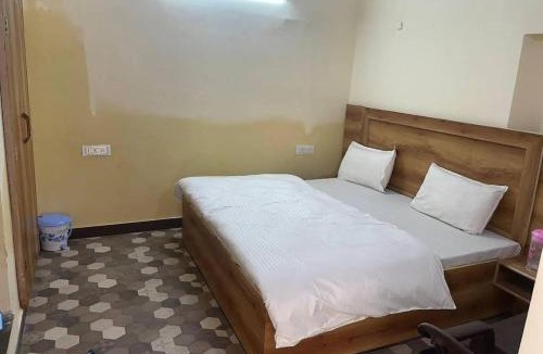 Rasulgarh Hotel | Taniya hotel