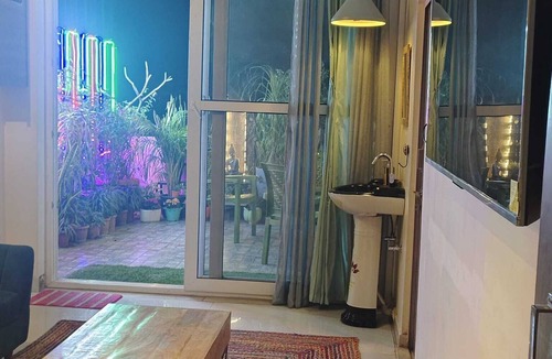Mansarovar Apartment | Tathastu Jaipur- Calm, Spiritual & tranquil 3BHK getaway for Vegetarians !