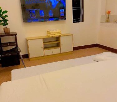 Wao Bed & Breakfast | TEACHERS SQUARE EVENT CENTER and GUEST HOUSE