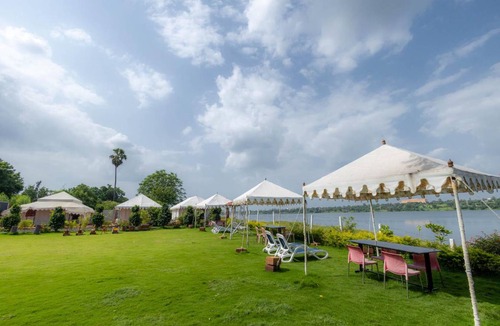 Rajpipla Other | Tent ∙ 3 guests