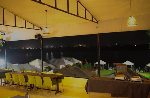Rajpipla Other | Tent ∙ 3 guests