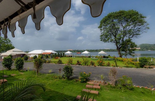 Rajpipla Other | Tent ∙ 3 guests
