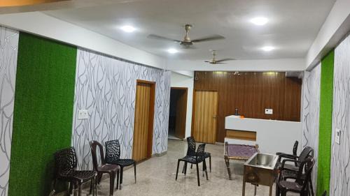 Greater Noida Hostel | TGH Expo Mart