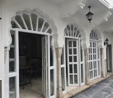 Pink City Bed & Breakfast | The Amoli Haveli
