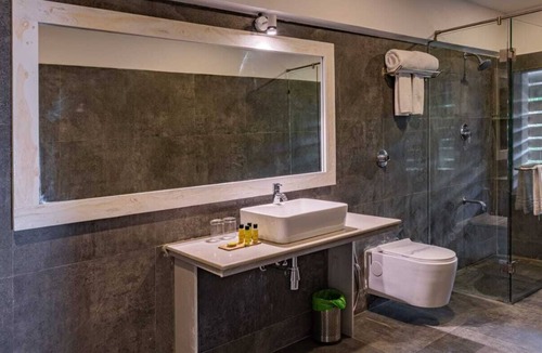 Parshwapuram Hotel | The Bark- An Art Hotel