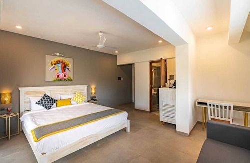 Parshwapuram Hotel | The Bark- An Art Hotel