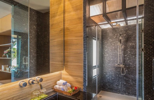 Moo 5 Hotel | The Bay Samui