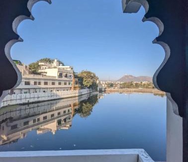 Lake Swaroop Sagar Bed & Breakfast | The Boho Royal Udaipur
