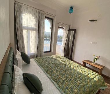Lake Swaroop Sagar Bed & Breakfast | The Boho Royal Udaipur