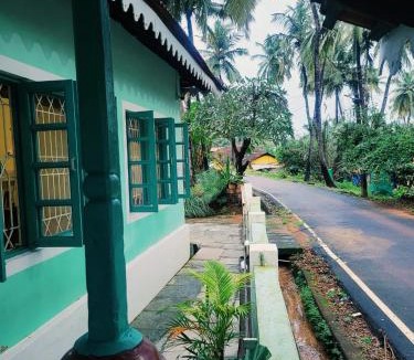 Bogmolo Ski Chalet | The Bungalow Bogmalo An 1880 Indo Portuguese Heritage Beach Villa South Goa