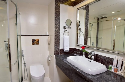 Thampanoor Hotel | The Central Residency