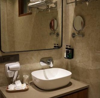Amritsar Hotel | The Elet