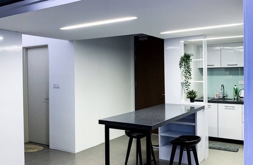 Brickfields Apartment | The Establishment (EST) - Premium Deluxe Suite
