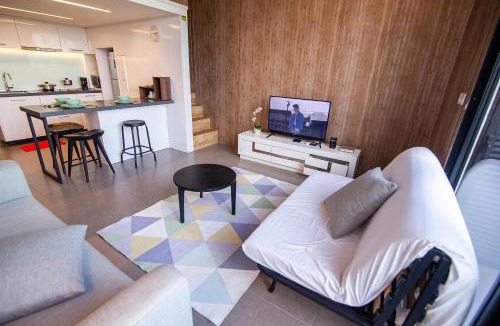 Brickfields Apartment | The Establishment KL Sentral Bangsar by Plush