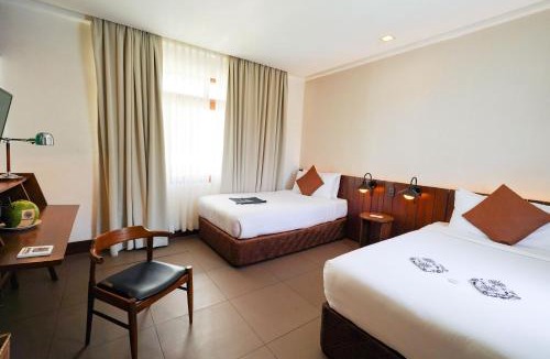 Coron Resort | The Funny Lion - Coron