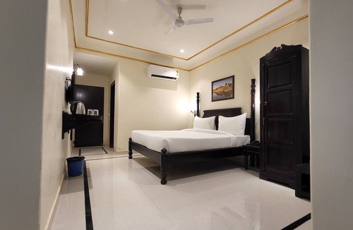 Bharatpur Hotel | The Grand Barso - A luxury heritage