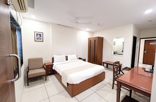 Dabhoi Hotel | THE GRAND KD HOTEL