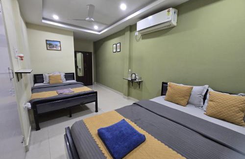 Sualkuchi Hotel | The Gulmohar Inn Six Mile