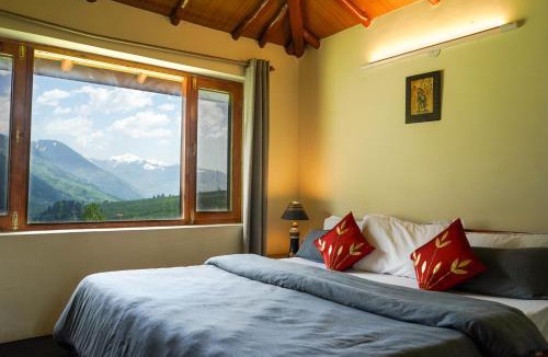Jagatsukh Hostel | The Hideout - Hiraeth