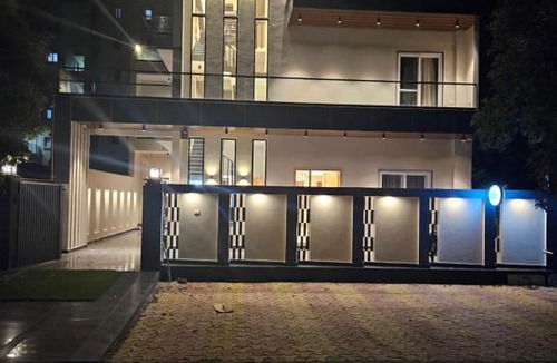 Greater Noida Hotel | The Lodgers Boutique Hotel Near India Expo Centre & Mart Greater Noida