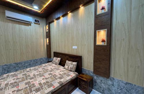 Amer Fort Road Apartment | The luxe loft