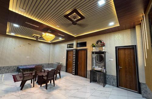 Amer Fort Road Apartment | The luxe loft