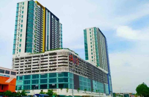Bangi Sentral Apartment | The Makcik's Homestay (EVO Duplex House)
