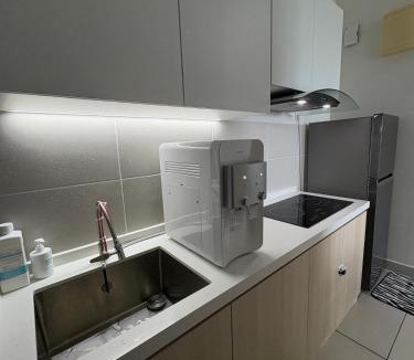 Kajang Apartment | The Makcik's Homestay at Almyra Residence