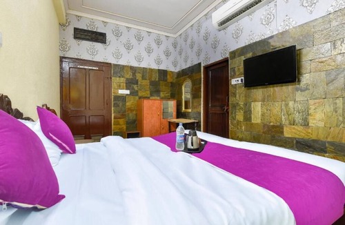 Gopalbari Hotel | The Maurvi Inn