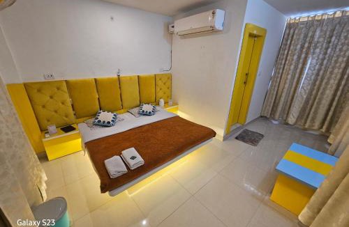 Orchha Apartment | The OrtusStays - Sunrise Room