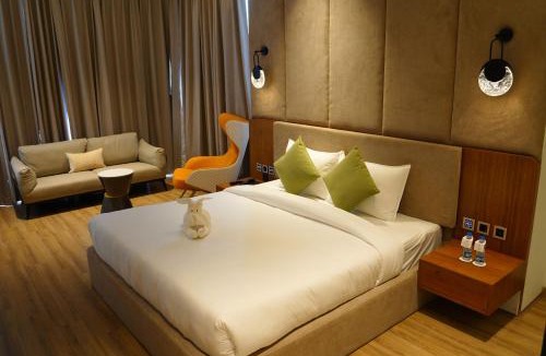 Rohtak Hotel | The Page