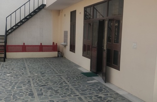 Durgapura Villa | The Pink City Travellers Home-A spacious 3 Bedroom bungalow with Breakfast