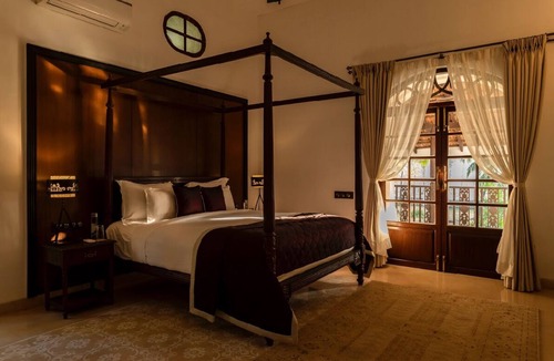 Velsao Hotel | The Postcard Cuelim