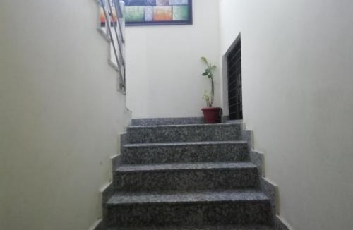 Sainik Farm House | The Raveesh E24 - 2BHK Serviced Apartment