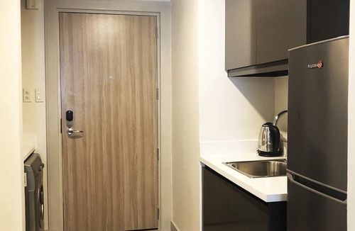Bonifacio Global City Hotel | The Residences at BCCT