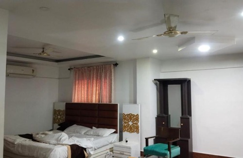 Bhubaneshwar Hotel | The Royal Suites