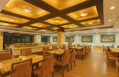 Thaltej Hotel | The Sky Imperial Thaltej