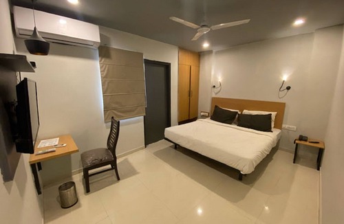 Baraula Hotel | The Umen Hotel Sector 49