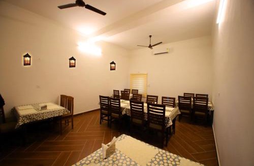 Sariska Hotel | The Vanashv