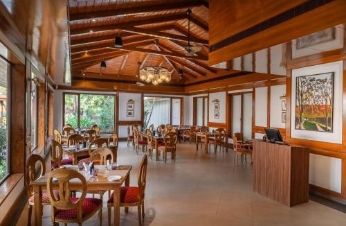 Kadadhe Hotel | The White Resort and Spa Pawna
